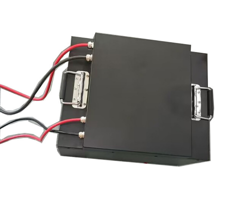 Paquet de batterie au lithium de 8S2P Lifepo4 24volt 200ah pour la balayeuse de route