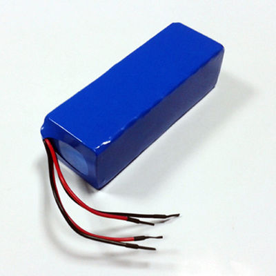 Le paquet 10A de batterie au lithium de LFP 12V s'appliquent au réverbère solaire